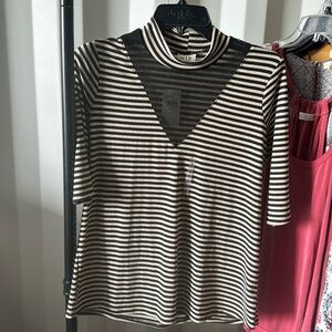 New from Buckle high neck, short sleeve top